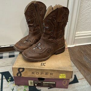 Infant/toddler size 8 girls cowboy boots. Roper Originally $89.95